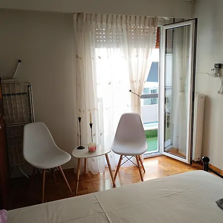 Acropolis Within 10min. Walk! Apartment
